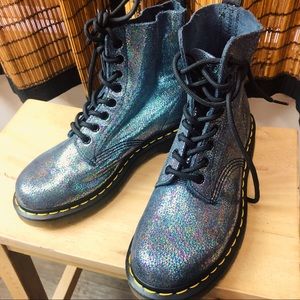 doc martens blk SZ 7 iridescence goth glitter